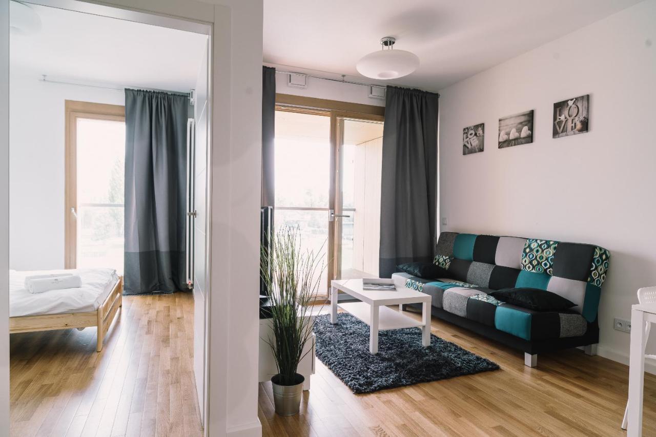 Kolejowa Aparthotel Варшава Экстерьер фото