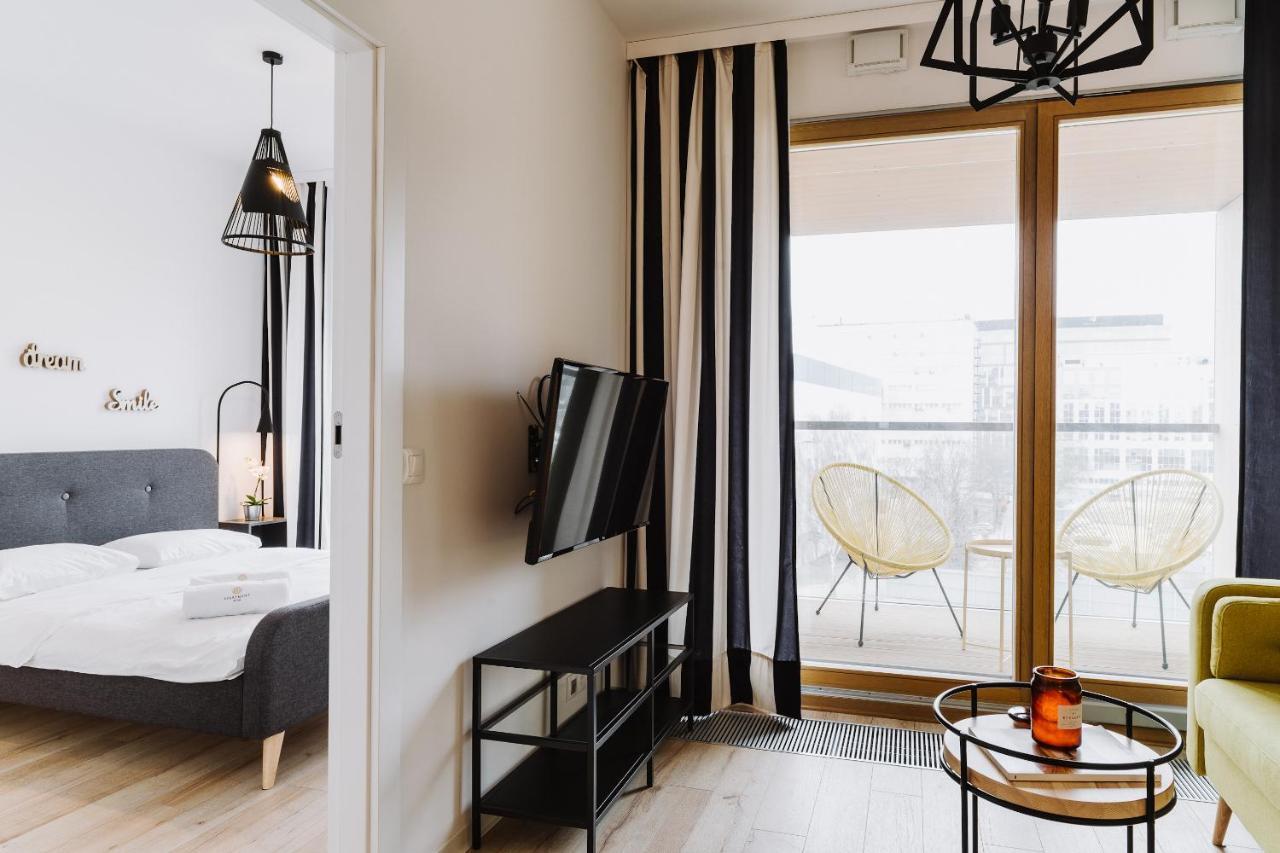 Kolejowa Aparthotel Варшава Экстерьер фото